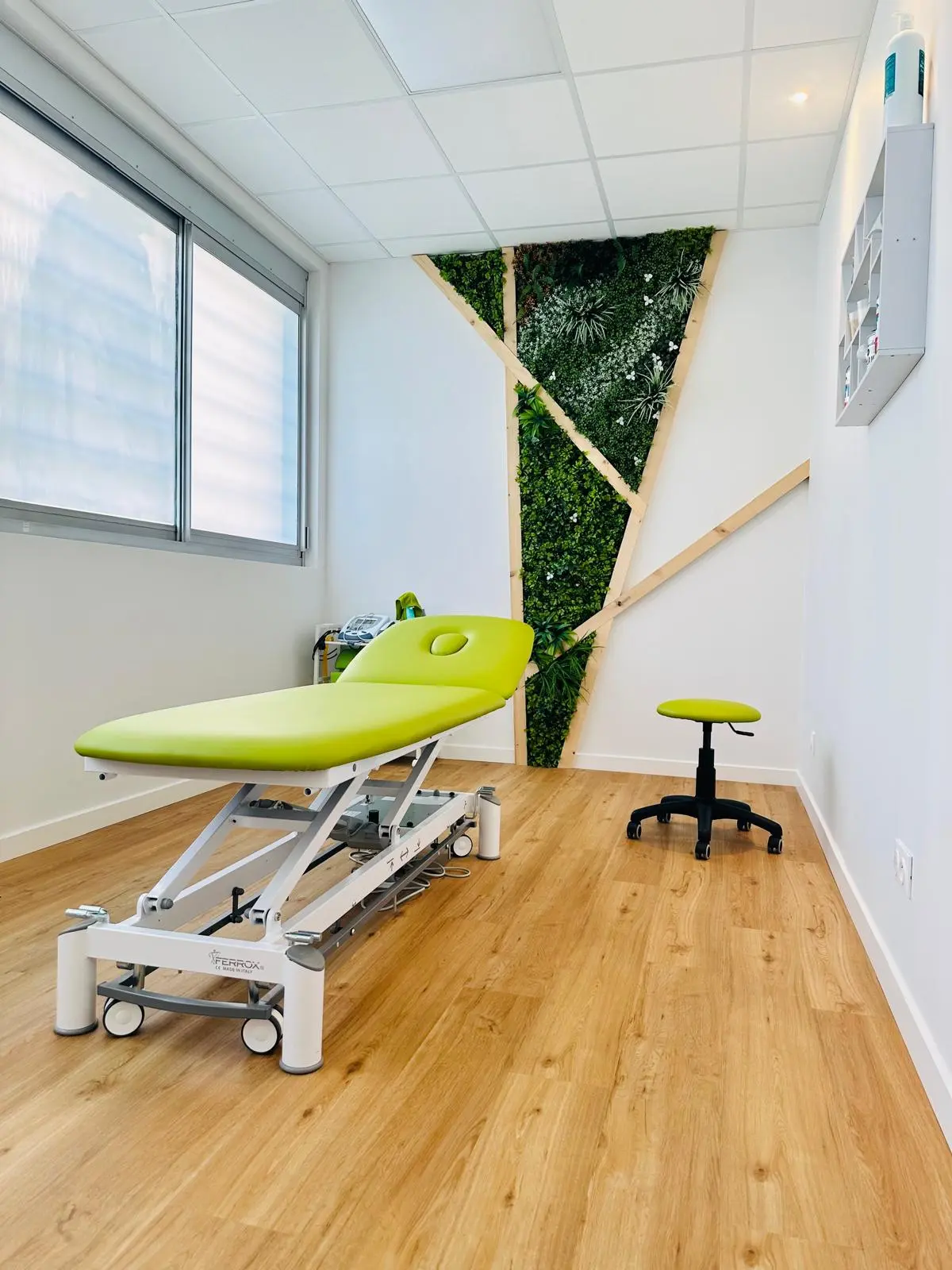 Salle de soin individuelle équipée